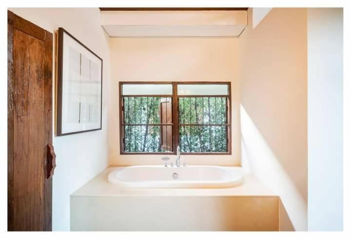 Pak Ram Hotel Mae Rim Ngoại thất bức ảnh